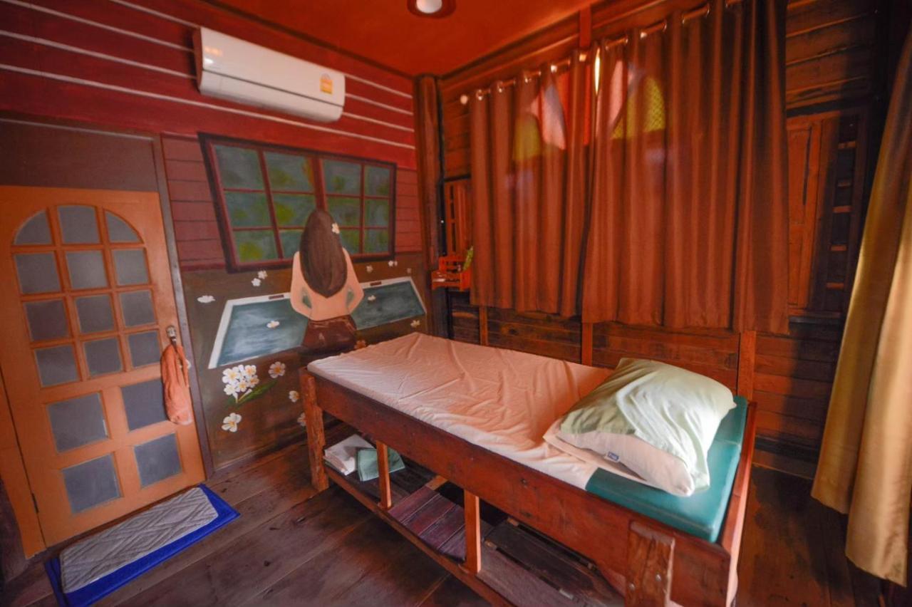 Mrk Resort & Massage Lopburi Exterior photo