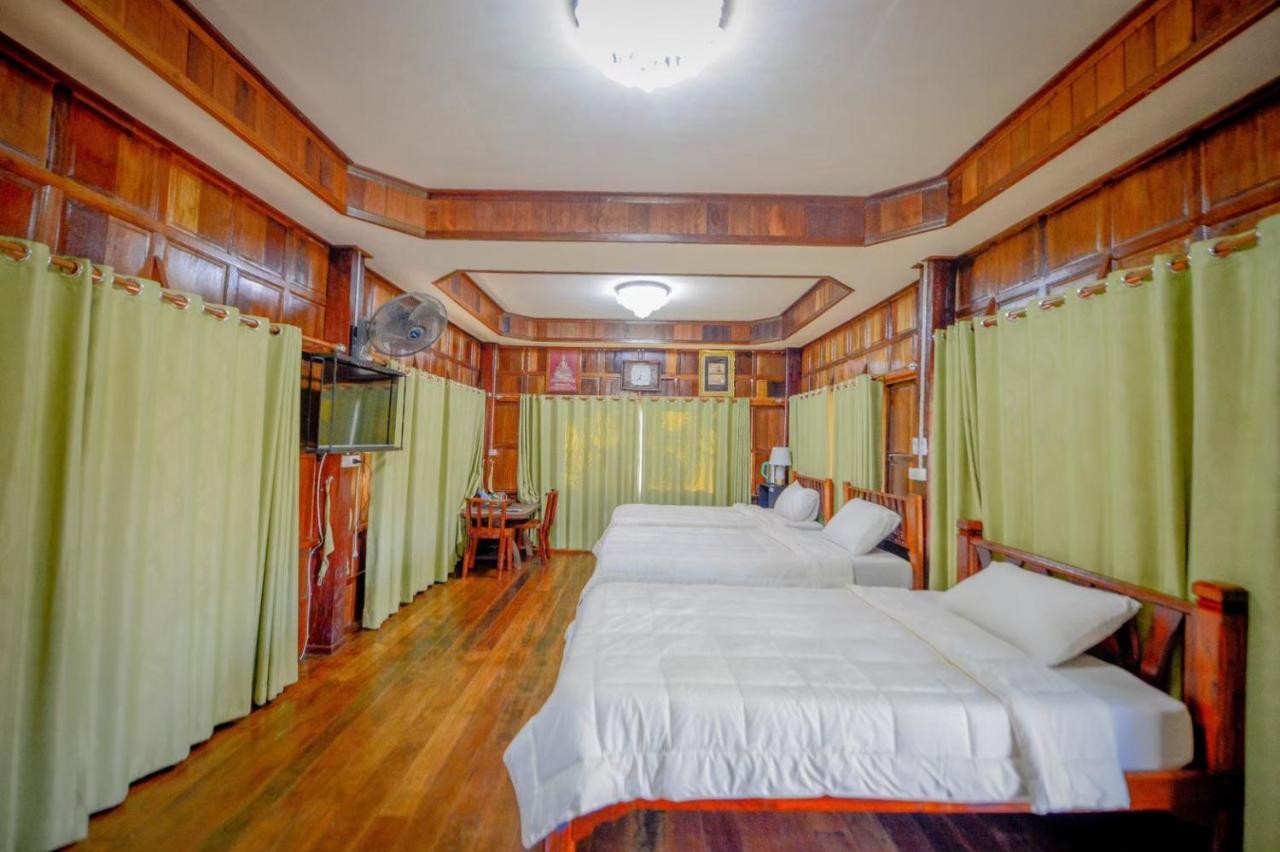 Mrk Resort & Massage Lopburi Exterior photo